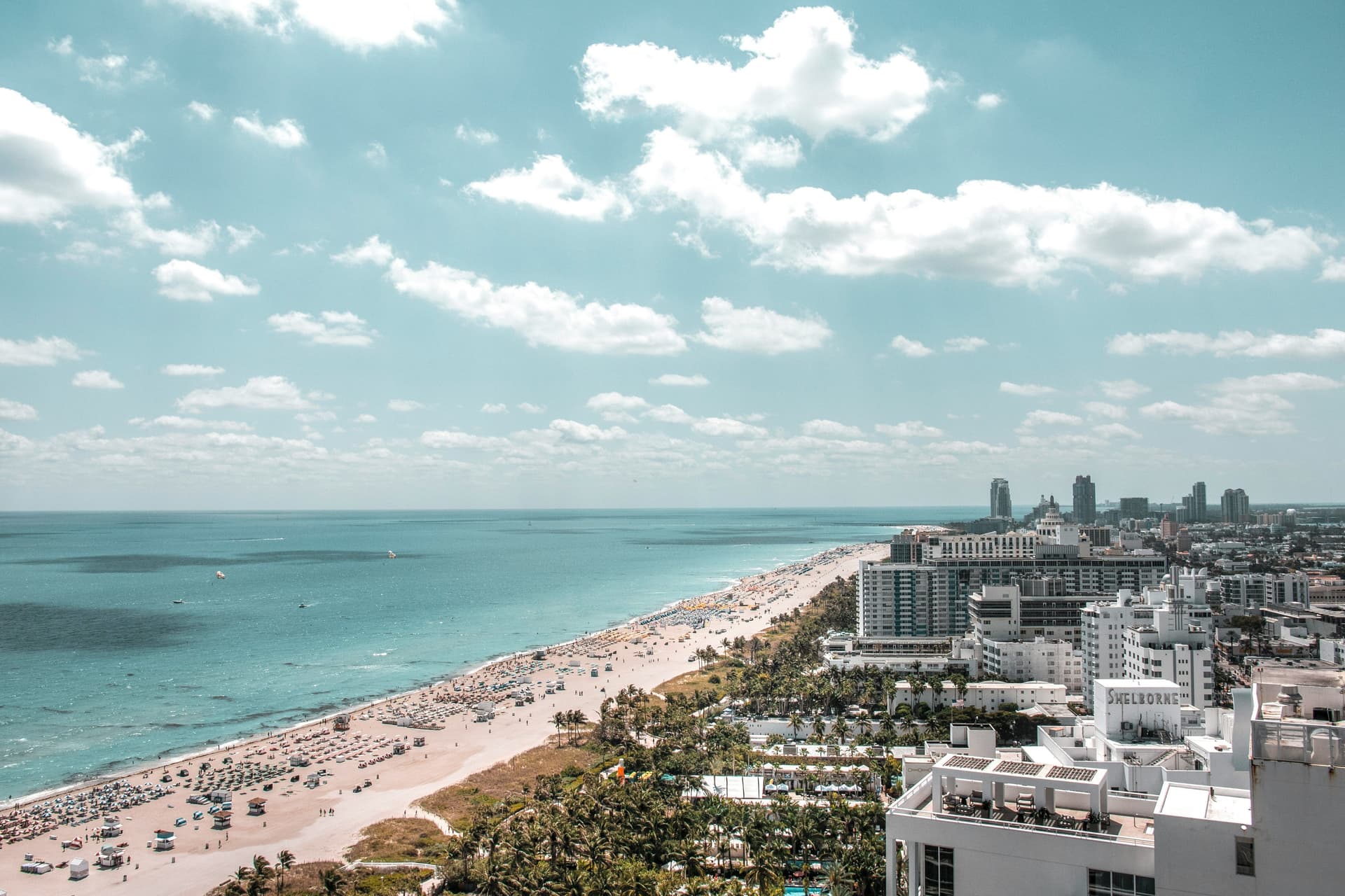 How Canadians Can Buy a Home in Florida: A Step-by-Step Guide